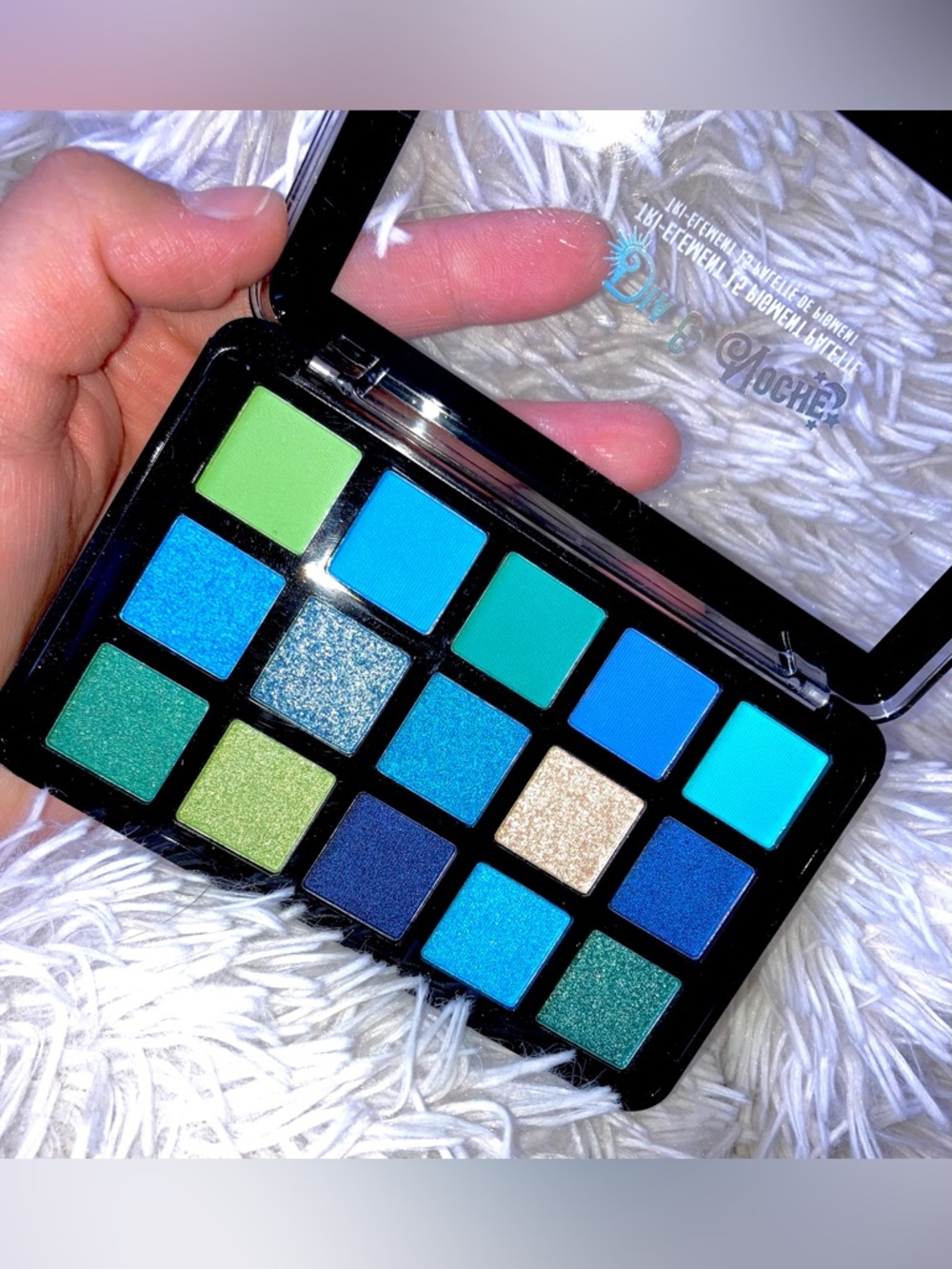 J•Cat - Eyeshadow Palette - Picture 3 of 6